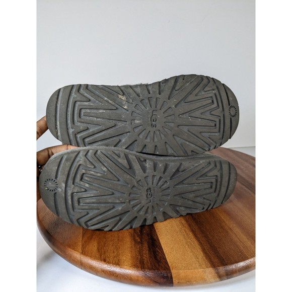 UGG Australia Lattice womens boots Size 7 Tall Knit Gray SN 3066 Winter Shoes - Picture 8 of 11